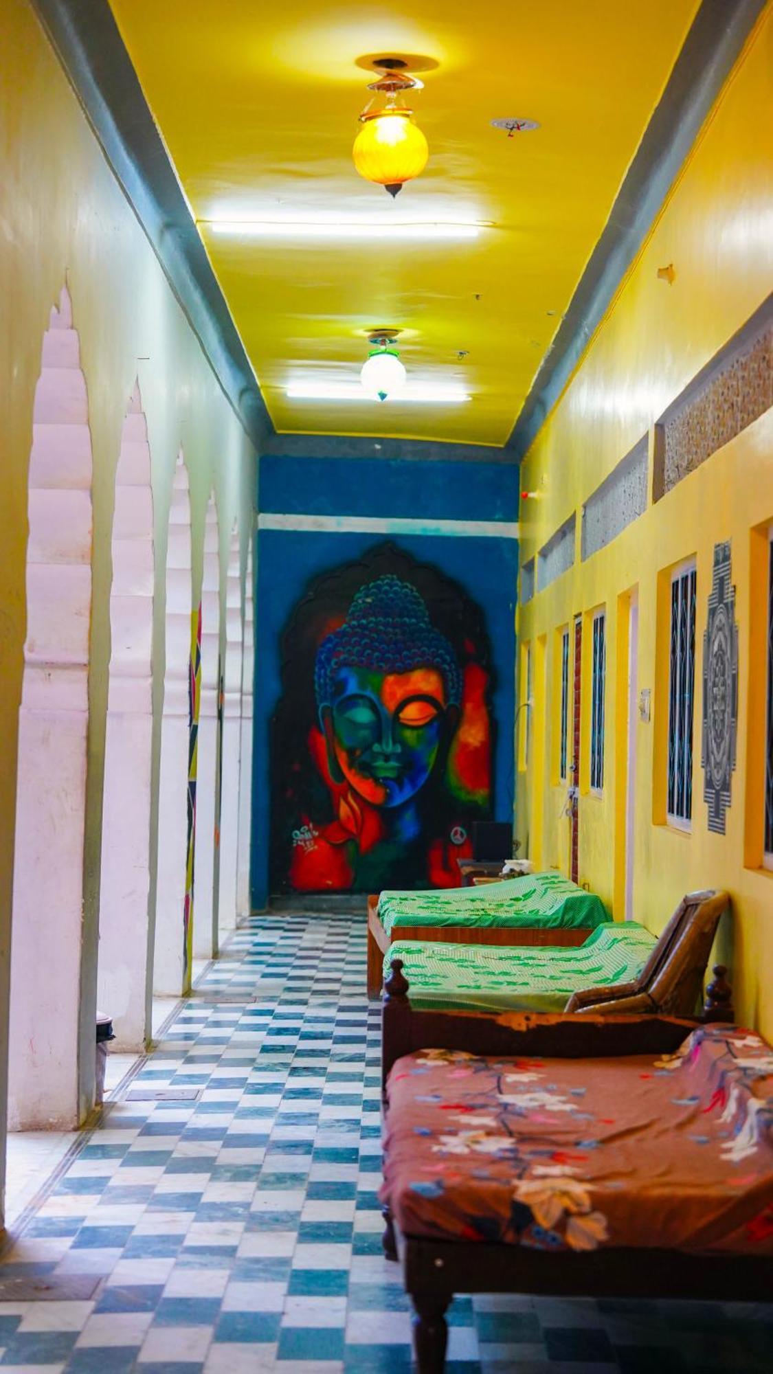Albergue Hide-In Pushkar Exterior foto