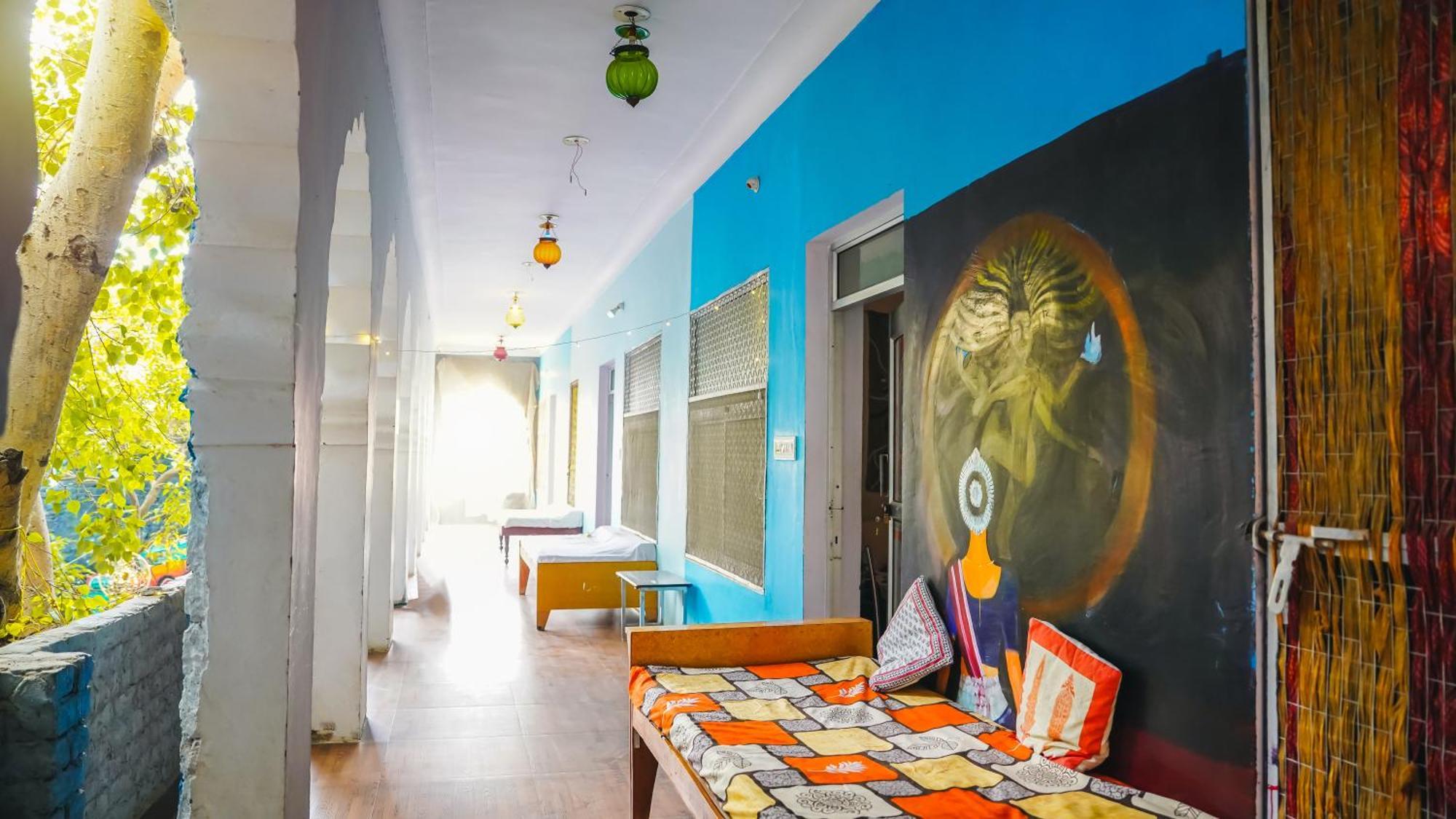 Albergue Hide-In Pushkar Exterior foto
